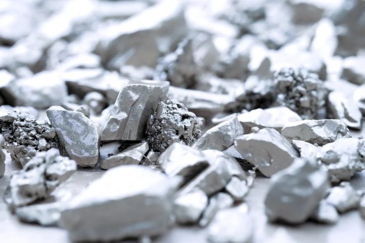 How to Invest in Platinum Mining Stocks